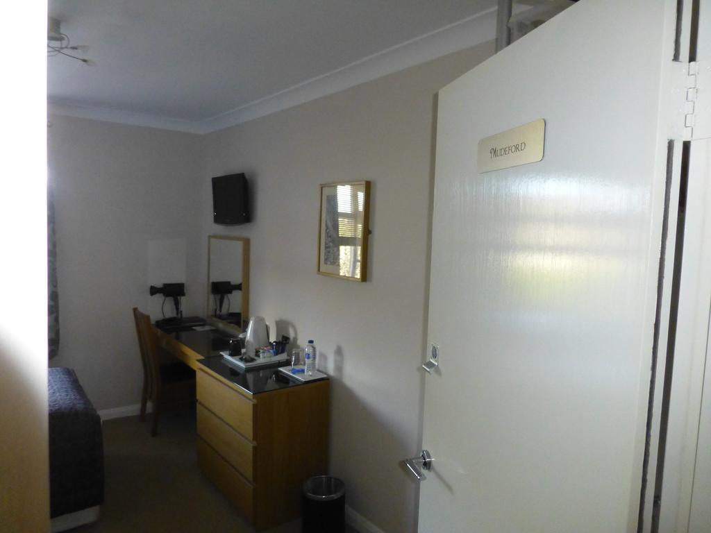 Waters Reach Guest House Christchurch  Room photo